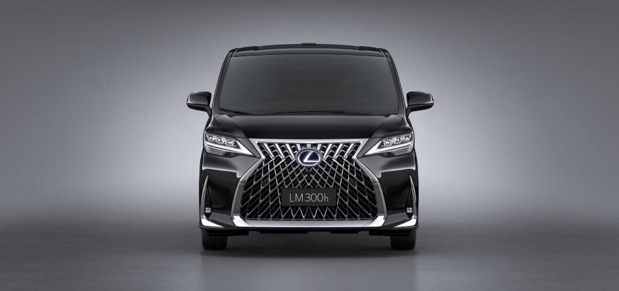  Lexus LM300h 2019 года  (CN) (фото 8 из 10)